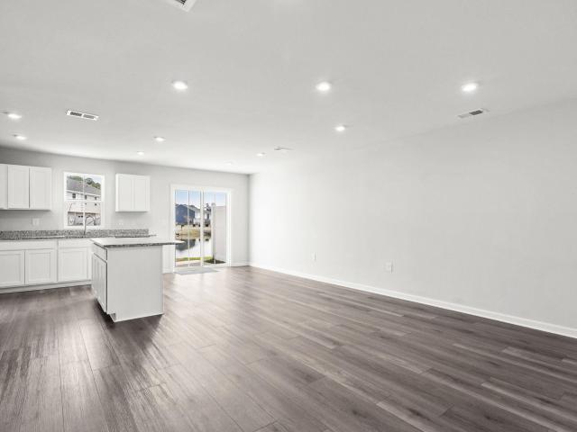 400 El Camino Dr. B