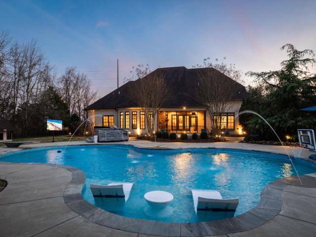 400 Ernest Rice Ln