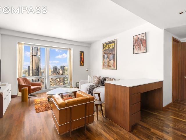 400 Fifth Avenue, New York, NY