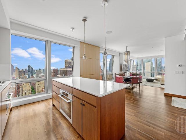 400 Fifth Avenue, New York, NY