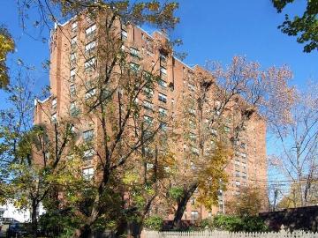 400 Hudson Avenue, 1 bed, 1 full bath