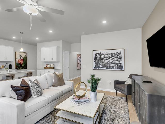 400 O'Leary Circle