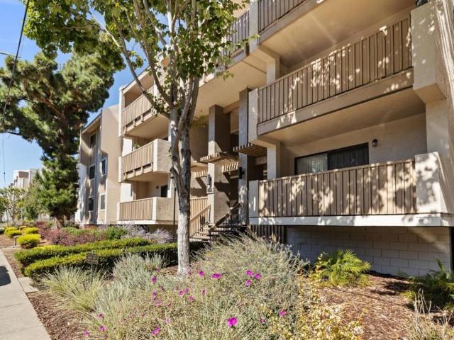 400 Ortega Avenue 301