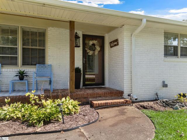 400 Lake Forest Drive