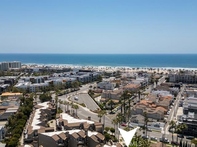 400 Lake St, Unit 105, Huntington Beach, CA 92648 | MLS #OC26081