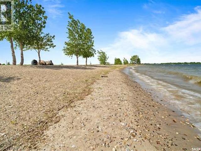 400 Lakeshore Drive, Wee Too Beach, SK, S0G 1C0 house for sale | Listing ID SK039402 | Royal LePage