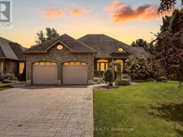 400 Lakeview Drive, Woodstock North, ON, N4T 1V3 house for sale | Listing ID X13769 | Royal LePage