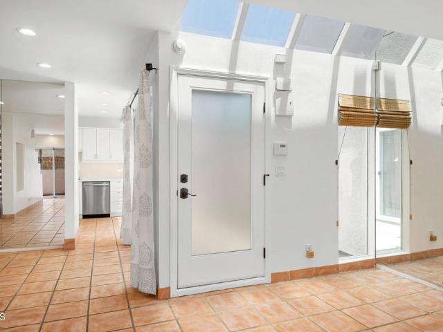400 Monterey Road 16
