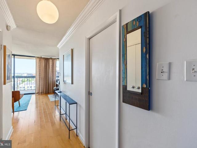 400 Madison Street # 1605