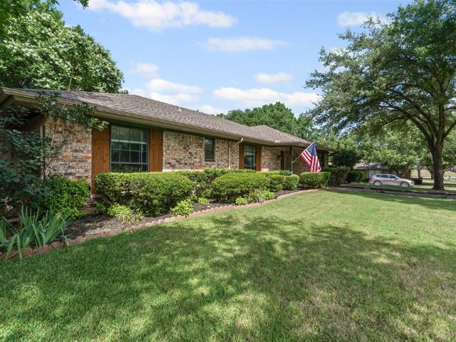 400 Meadow View Drive