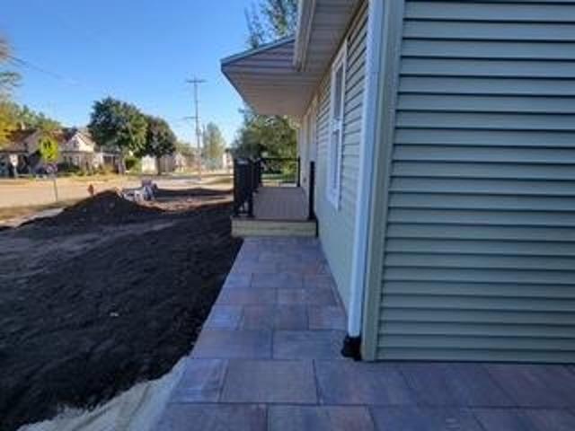 400 N Center St, Beaver Dam, WI 53916 | MLS #2014