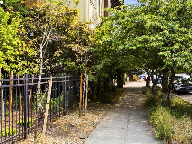 400 NE 100TH AVE # 101