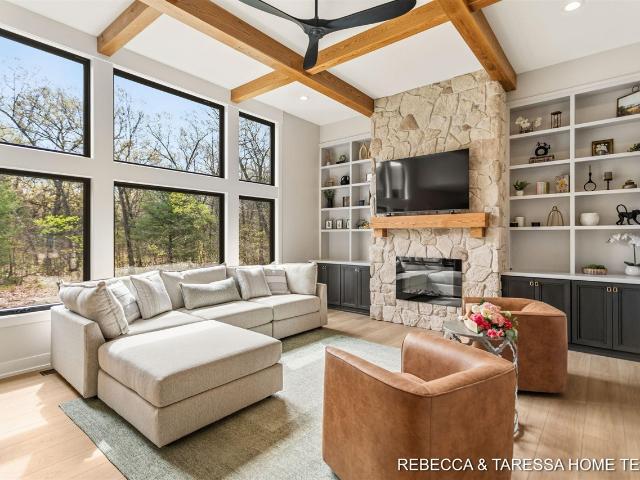 400 Sabine Drive # 8