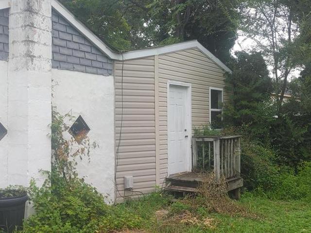 400 Summit Avenue