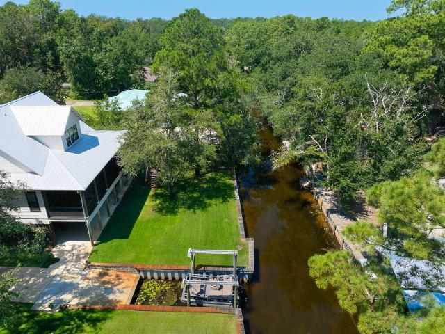 400 Pitts Bayshore Dr, Freeport, FL 32439 | MLS #982934