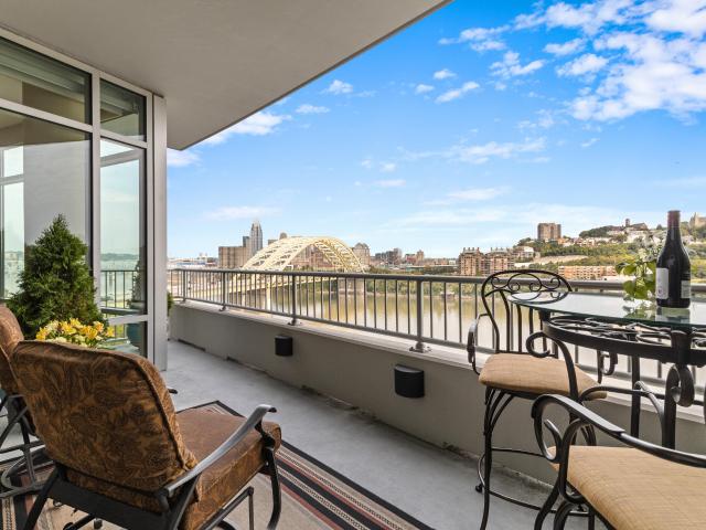 400 Riverboat Row 903