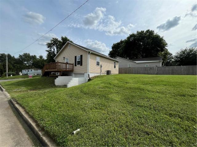 400 W 23rd Street