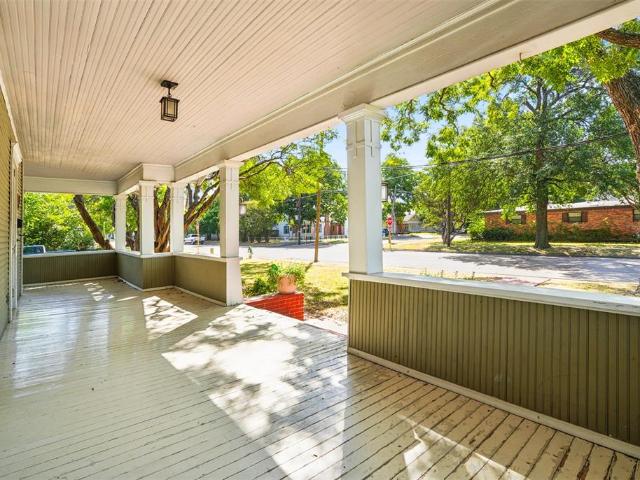400 W Gilmer Street