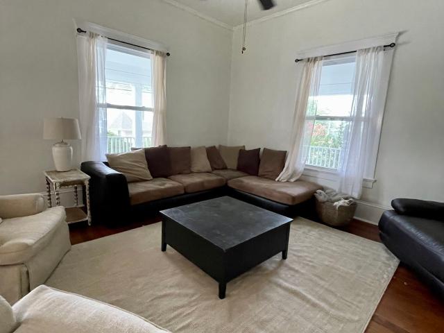 400 W Gordon Street