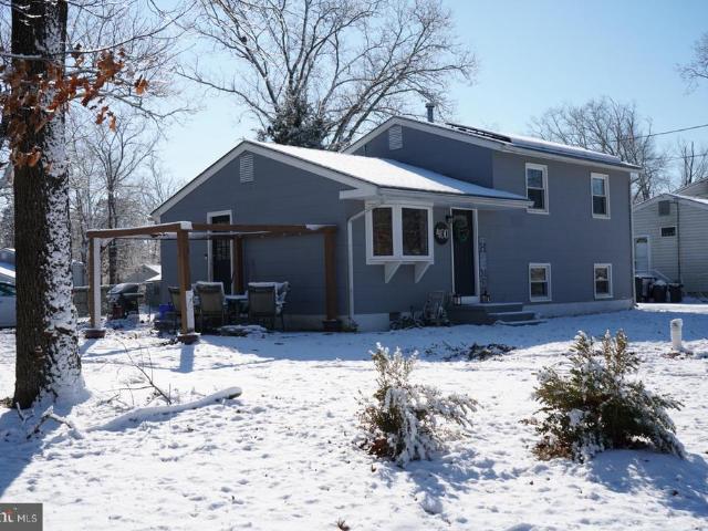 400 Woodlawn Avenue