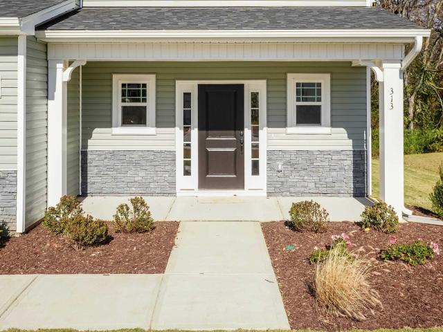400 Whitetail Way