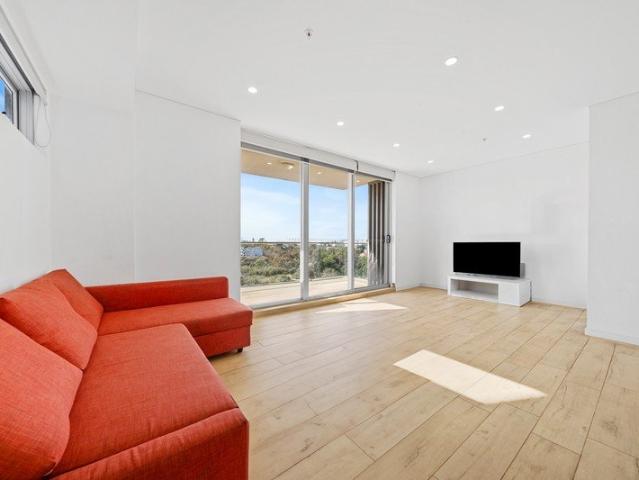 400m walk to station & low strata levies