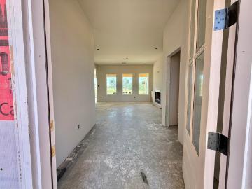 4015 Creek Top