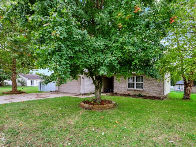 4016 Dogwood Lane