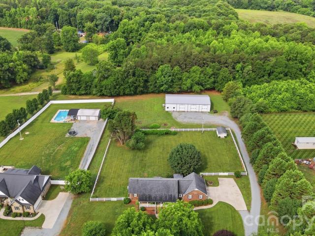 4017 Mullis Newsome Road