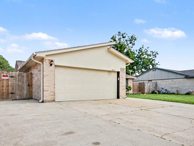 4010 Bluebonnet Trail