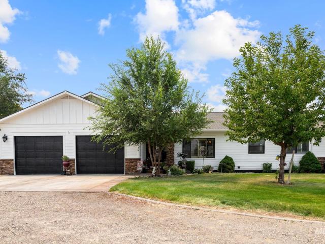 4010 Elmore Rd