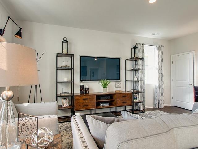 4012 Amelia Lane