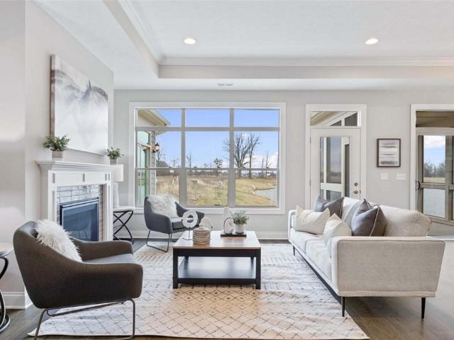 4012 Lakeside Club Drive