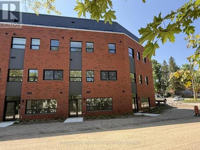 401 604 Queen Street S, Arran Elderslie, ON, N0G 2N0 house for lease | Listing ID X13215 | Royal LePage