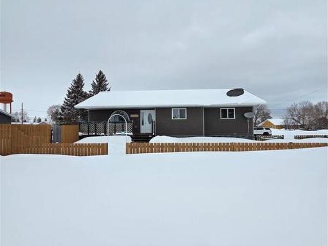 401 6Th Avenue W, Nipawin, SK, S0E 1E0 house for sale | Listing ID SK031012 | Royal LePage