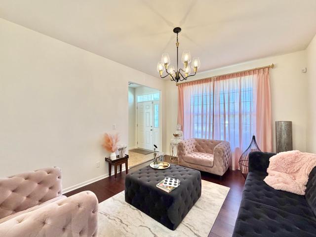 401 Chesterfield Ct