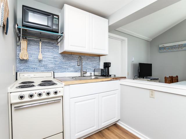 401 A Ocean Blvd, Unit 1, Hampton, NH 03842 | MLS #5084
