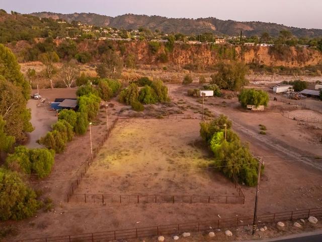 401 Burnham Road, Oak View, US, CA