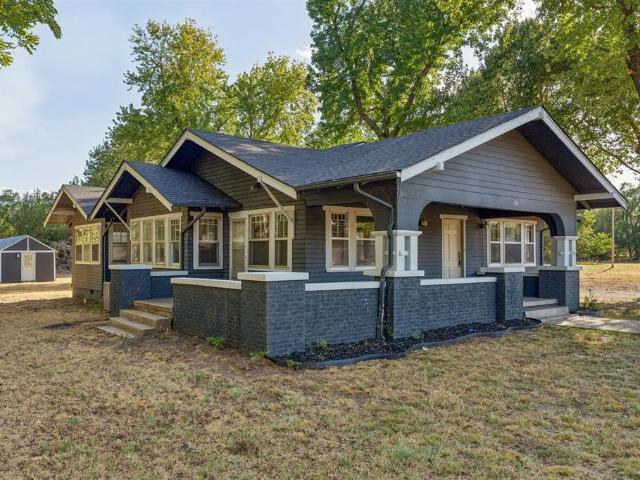 401 E Van Buren Street