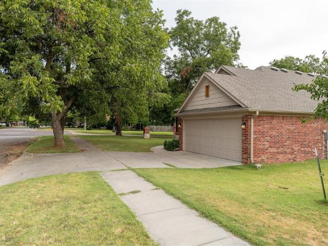 401 E Robert S Kerr Boulevard