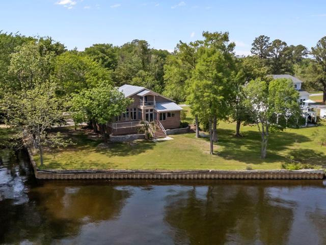 401 Harbor Drive
