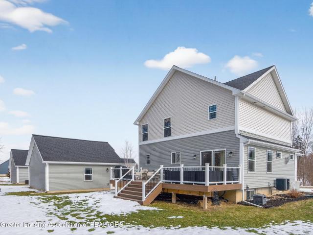 401 Oakwood Drive