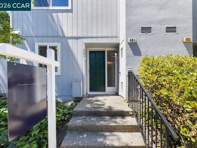 401 Old Orchard Ct