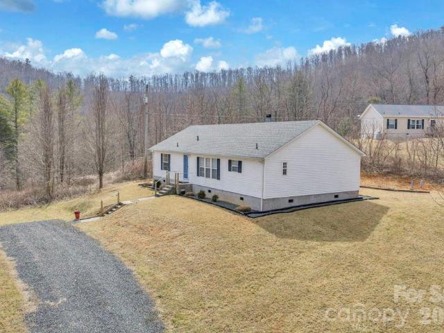 401 Lynn Gap Rd, Spruce Pine, NC 28777 | MLS #4354