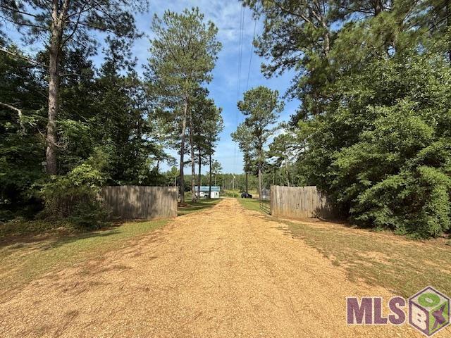 401 Montgomery Rd SW, Summit, MS 39666 | MLS #BR2026000