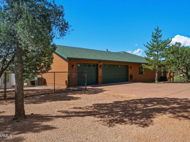 401 n whitetail drive