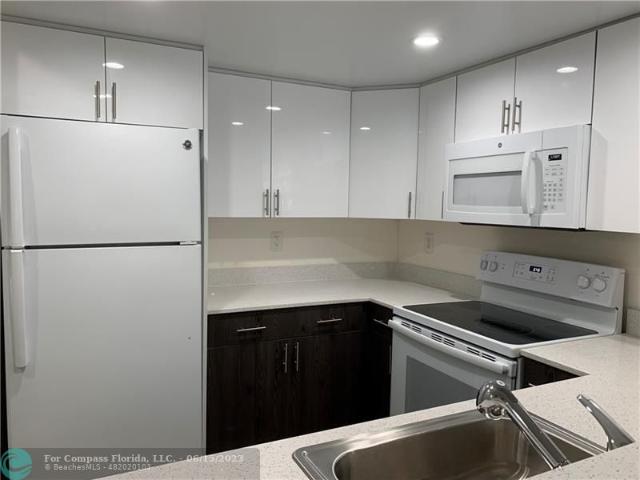 401 Northwest 34th St, 1 bed, 1 full bath
