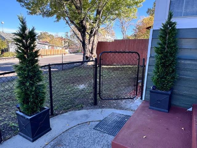 401 S 1ST Street
