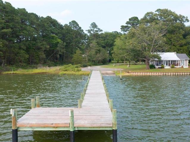 401 Sanders Landing RD