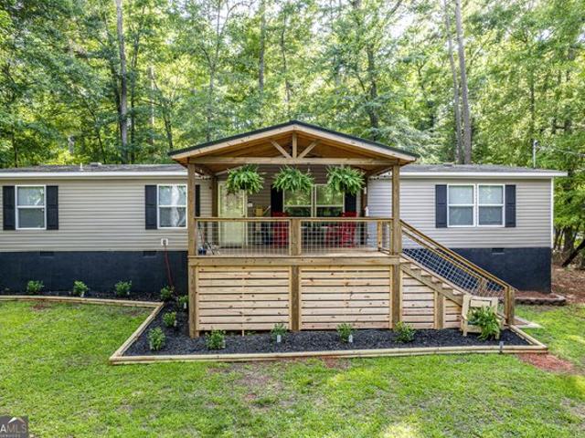 401 Possum Point Dr, Eatonton, GA 31024